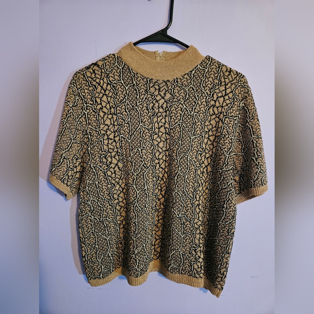 Vintage mockneck short sleeve sweater - snake print!